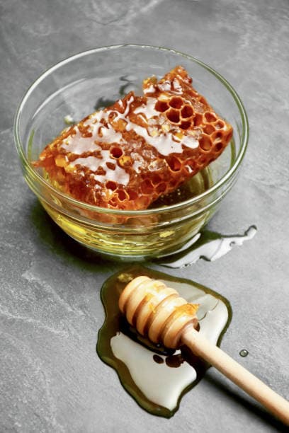 عسل کوهی شهدی خالص از دل طبیعت